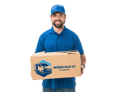 Umzugshelfer im blauen Poloshirt traegt einen Umzugskarton mit aufgedrucktem Moebeltaxi81-Logo